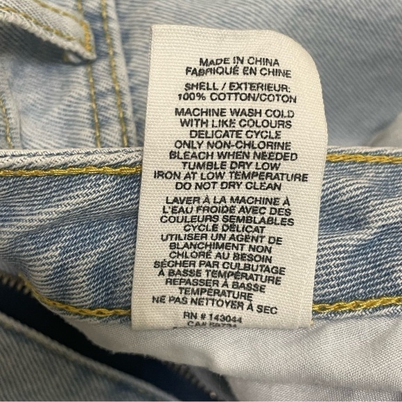 Avec Les Filles Distressed Jeans with Slit Hem in Powder Blue Light Wash Sz 30 - Picture 9 of 11